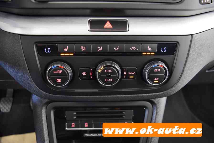Volkswagen Sharan 2.0 TDI COMFORTLINE 7 MÍST-DPH - foto 20