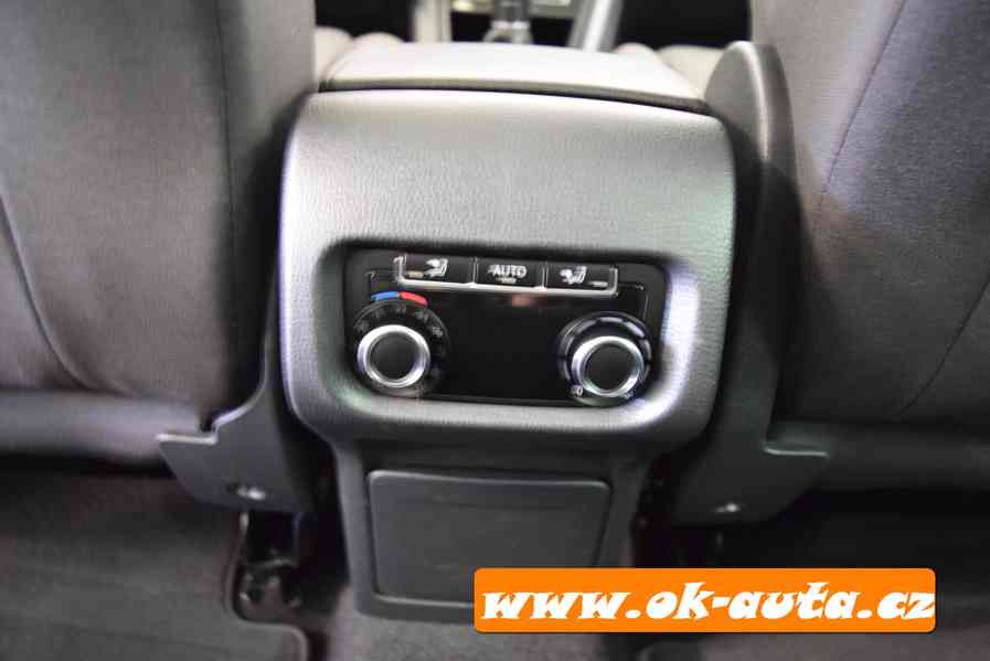 Volkswagen Sharan 2.0 TDI COMFORTLINE 7 MÍST-DPH - foto 17