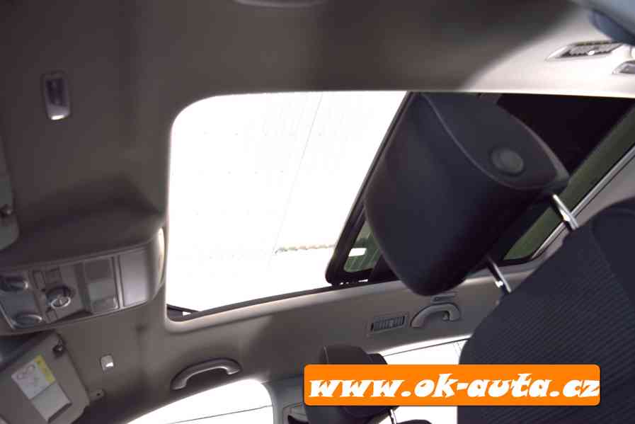 Volkswagen Sharan 2.0 TDI COMFORTLINE 7 MÍST-DPH - foto 13