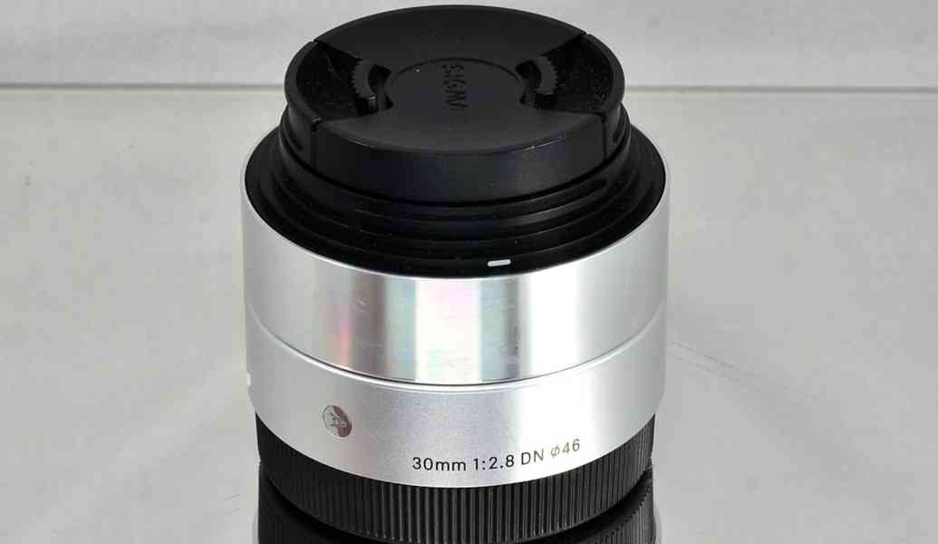 pro Sony E - SIGMA 30mm f/2,8 DN Art *APS-C *UV* - foto 6