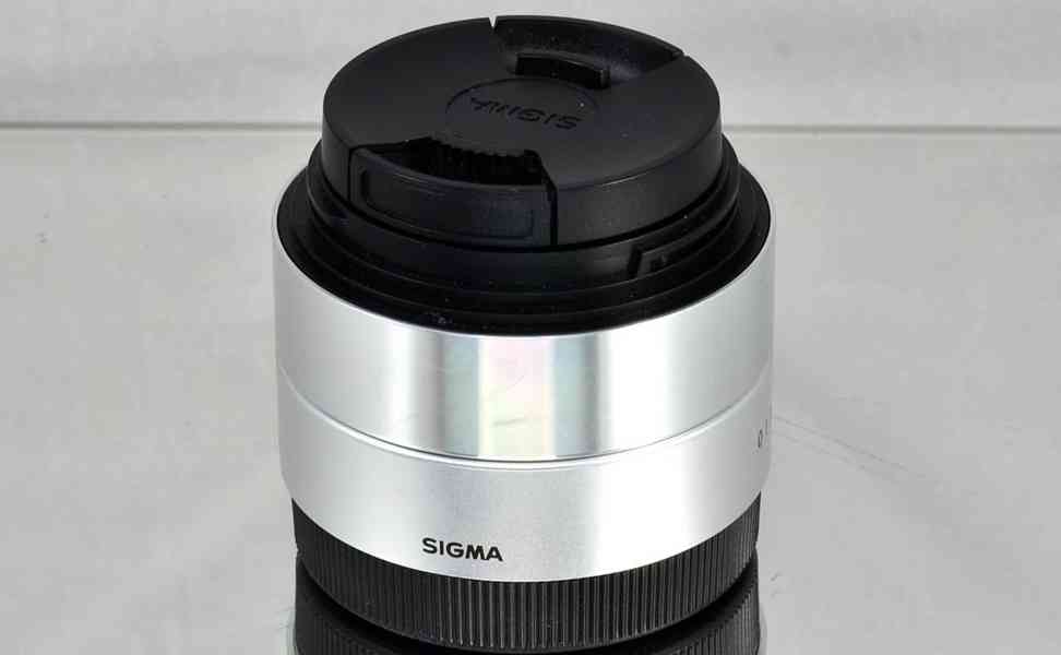 pro Sony E - SIGMA 30mm f/2,8 DN Art *APS-C *UV* - foto 5