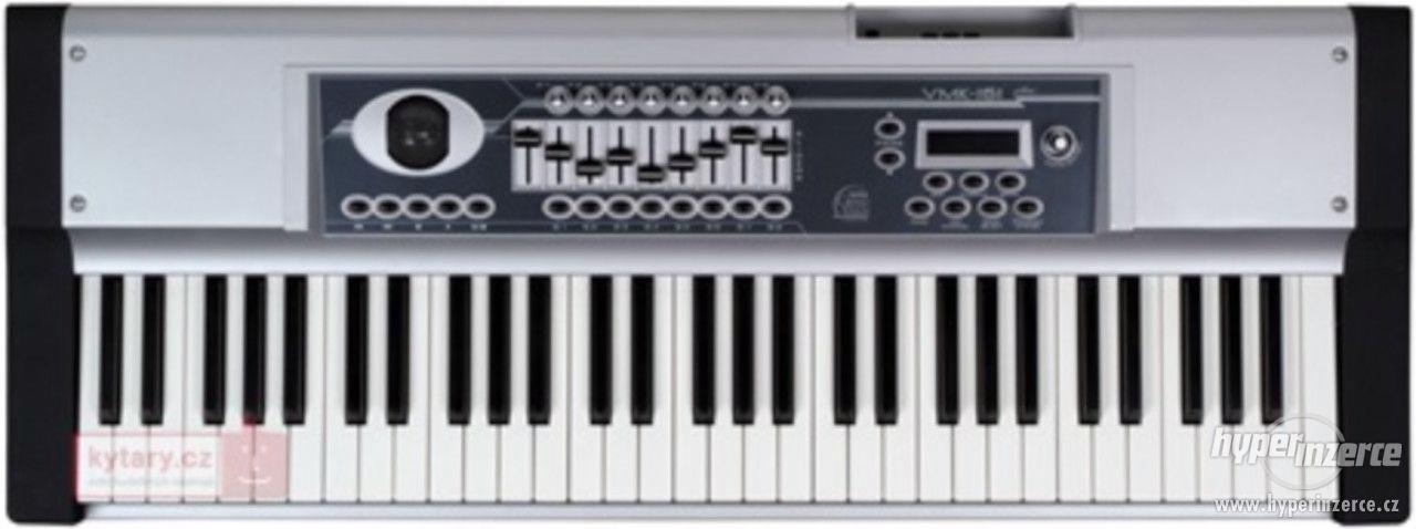 Prodám MIDI klaviaturu s vyváženou kladívkovou mechanikou! - foto 1