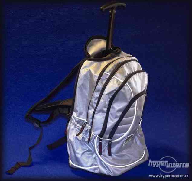 Stříbrný zavazadlo-batoh - foto 1
