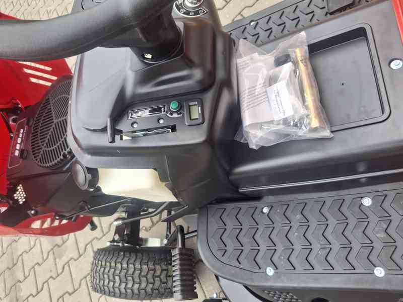 Zahradní traktor  se sběrným košem 102cm TB GARDEN LT-40R - foto 5