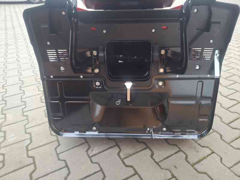 Zahradní traktor  se sběrným košem 102cm TB GARDEN LT-40R - foto 9