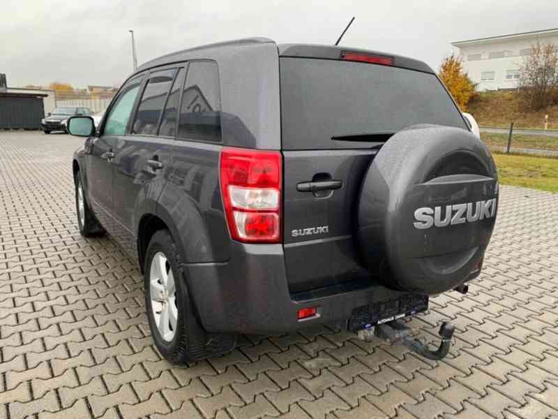 Suzuki Grand Vitara 2.4i benzín 124kw - foto 13