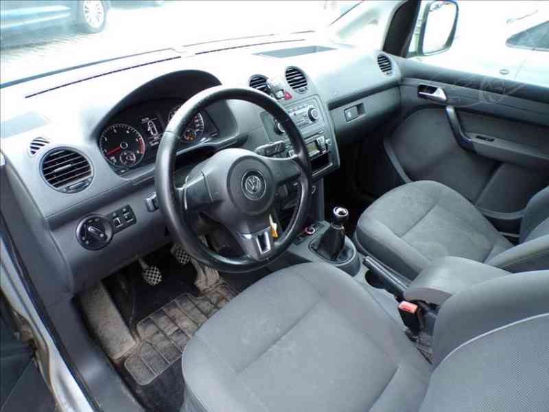 Volkswagen Caddy 1,6 TDI TAŘŽNÉ ZAŘÍZENÍ - foto 7