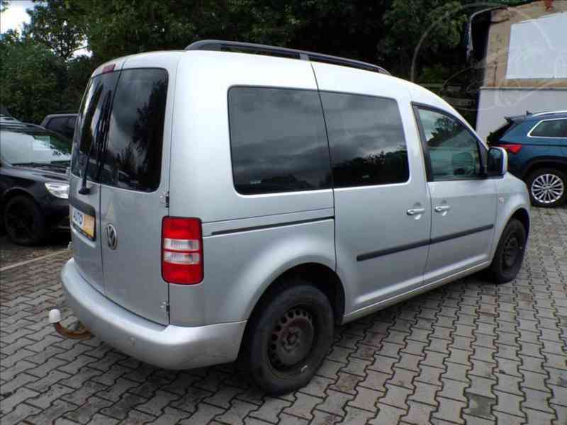 Volkswagen Caddy 1,6 TDI TAŘŽNÉ ZAŘÍZENÍ - foto 3