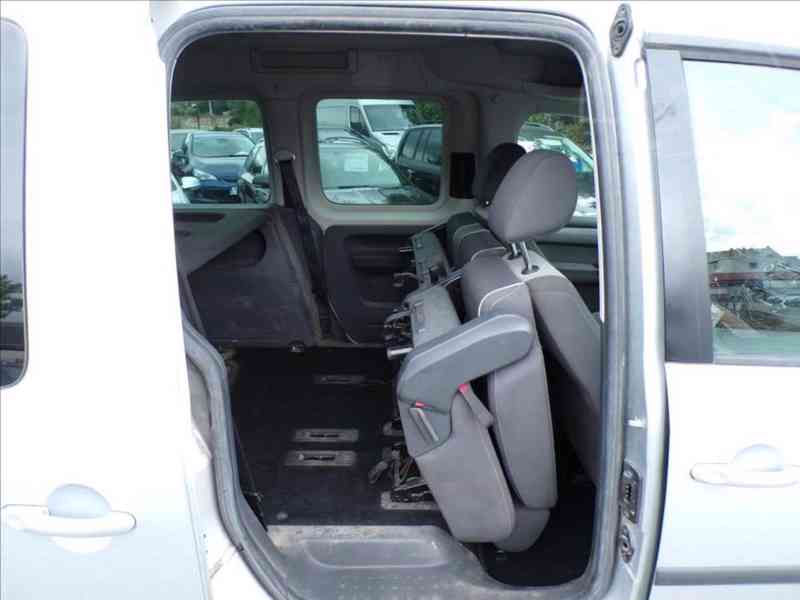 Volkswagen Caddy 1,6 TDI TAŘŽNÉ ZAŘÍZENÍ - foto 13