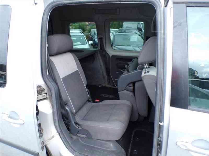 Volkswagen Caddy 1,6 TDI TAŘŽNÉ ZAŘÍZENÍ - foto 12