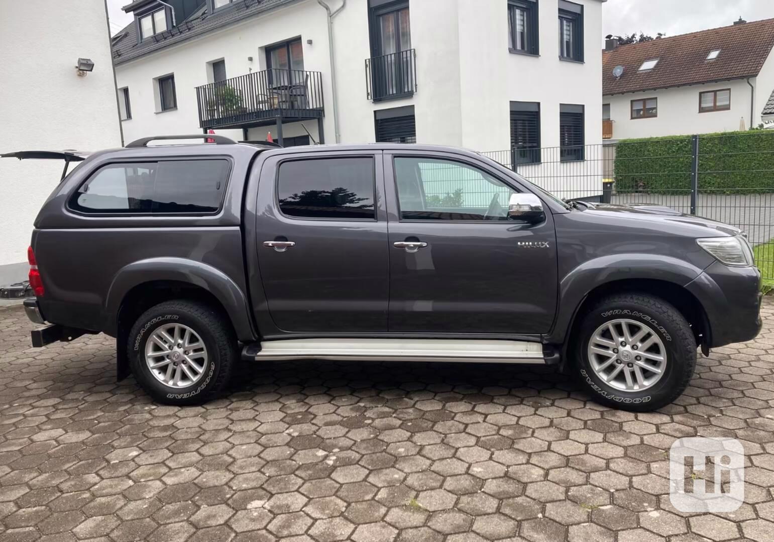 Toyota Hilux 2,5D4D 106kw - foto 1
