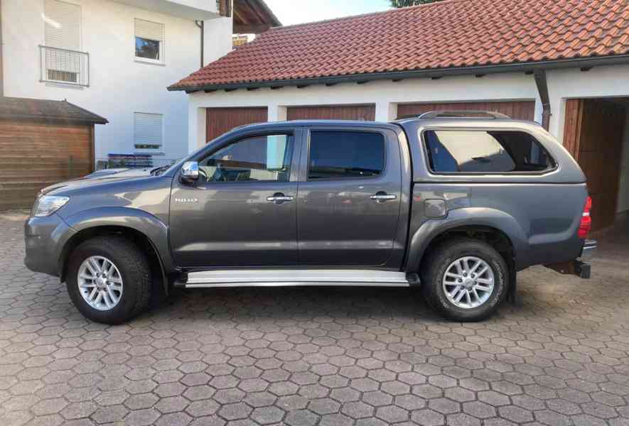 Toyota Hilux 2,5D4D 106kw - foto 8