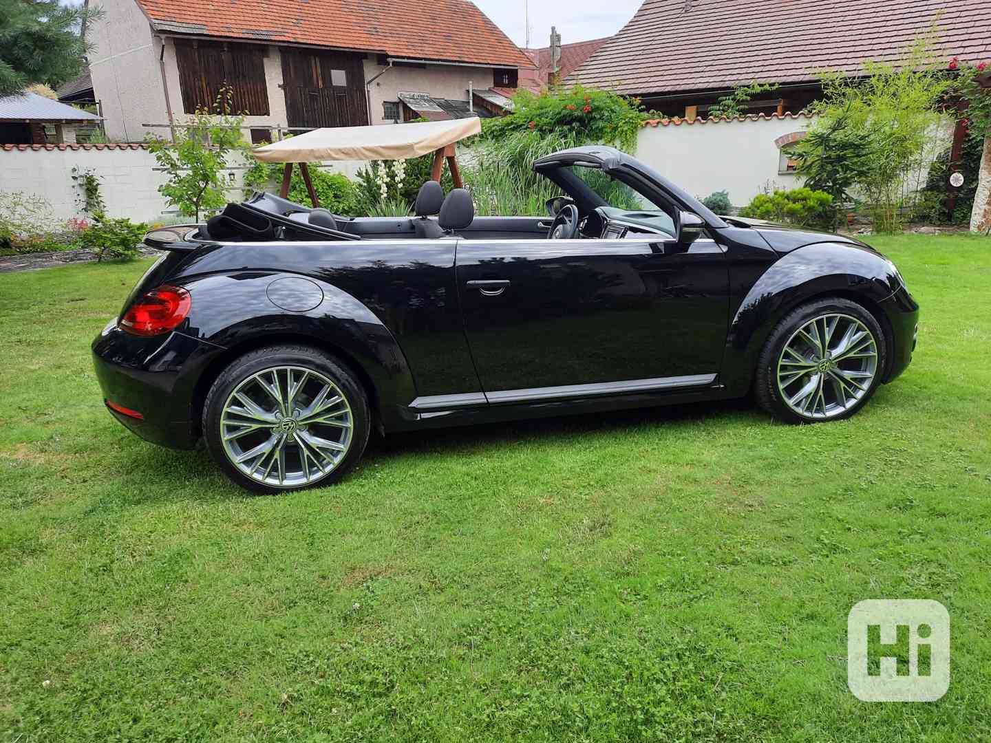 VOLKWAGEN NEW BEETLE 1,2 TSI CABRIO DSG - foto 1