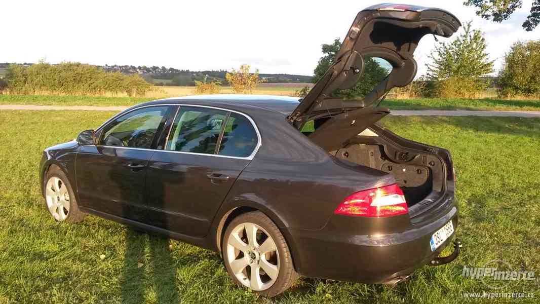 Prodám Škoda Superb II, 2.0 TDI DSG 103 kW, r.v.5/2011 - foto 3