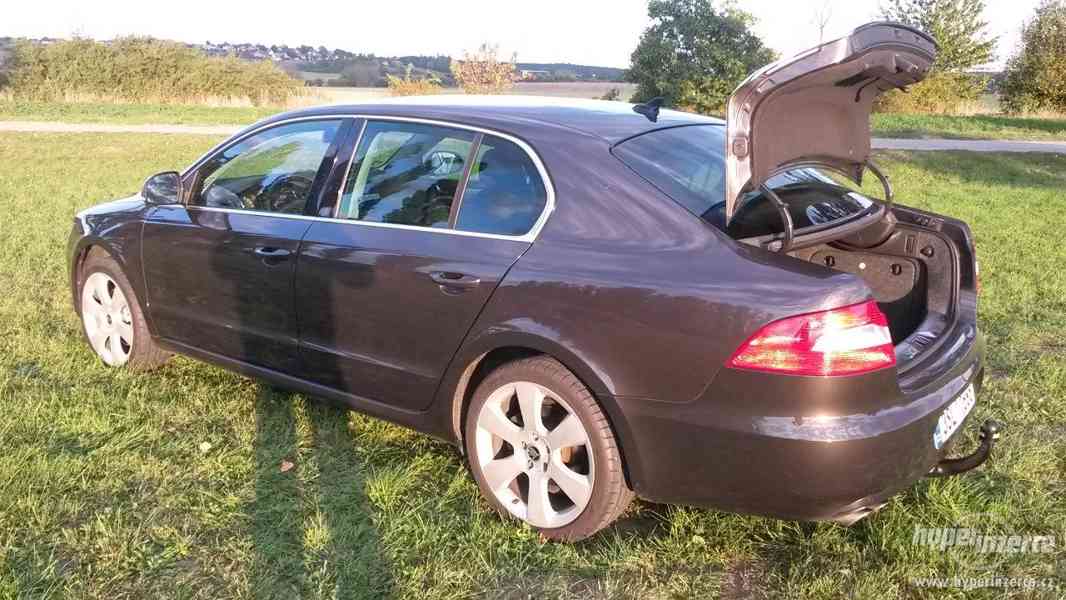 Prodám Škoda Superb II, 2.0 TDI DSG 103 kW, r.v.5/2011 - foto 4