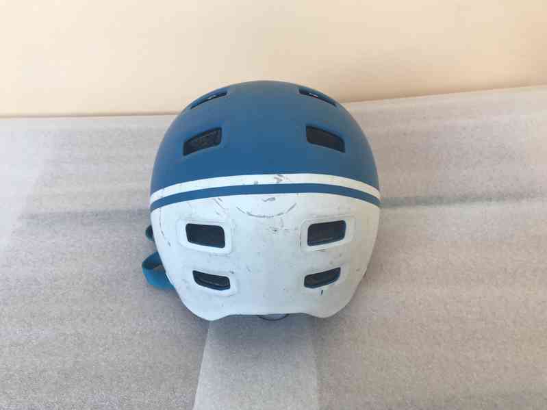 Helma dětská B-TWIN Dětská helma na kolo  - foto 3