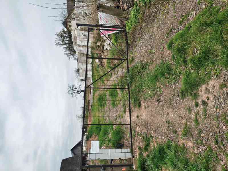 Říkov - stavební pozemek se základovou deskou a projektem  - foto 5