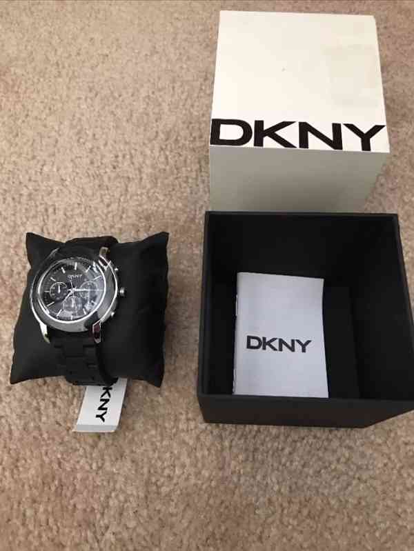 Nové chronografické hodinky - foto 3