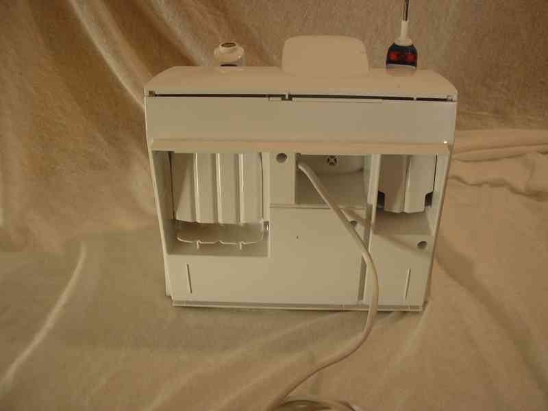 Dentální stanice Oral-B Oxyjet + Pro 2000 - foto 6