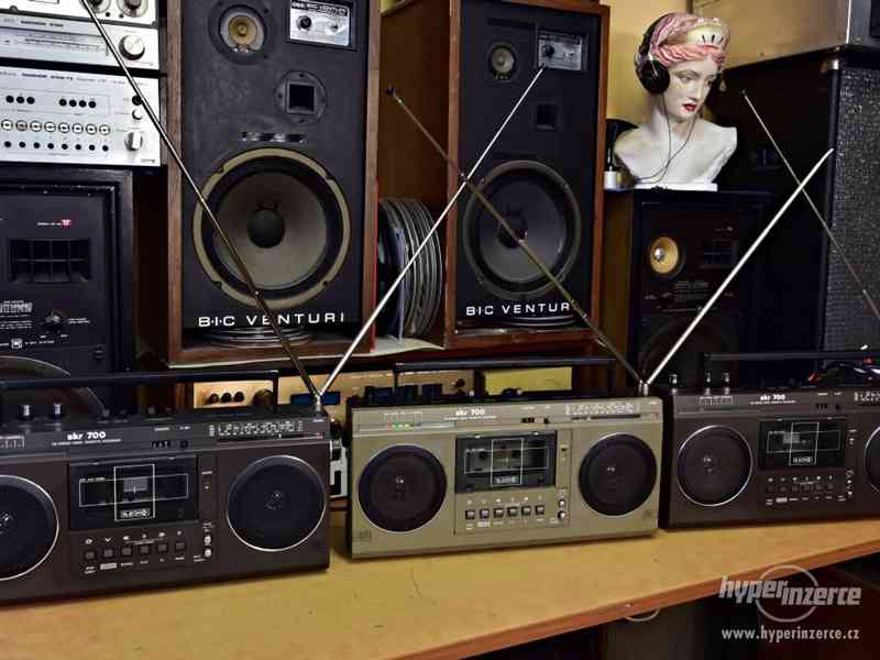 RFT SKR 700 FM Stereo Radio Cassette Recorder - foto 1