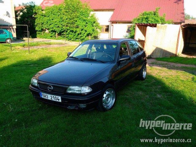 Prodám Opel Astra F 2.0 16v 100kw - foto 2