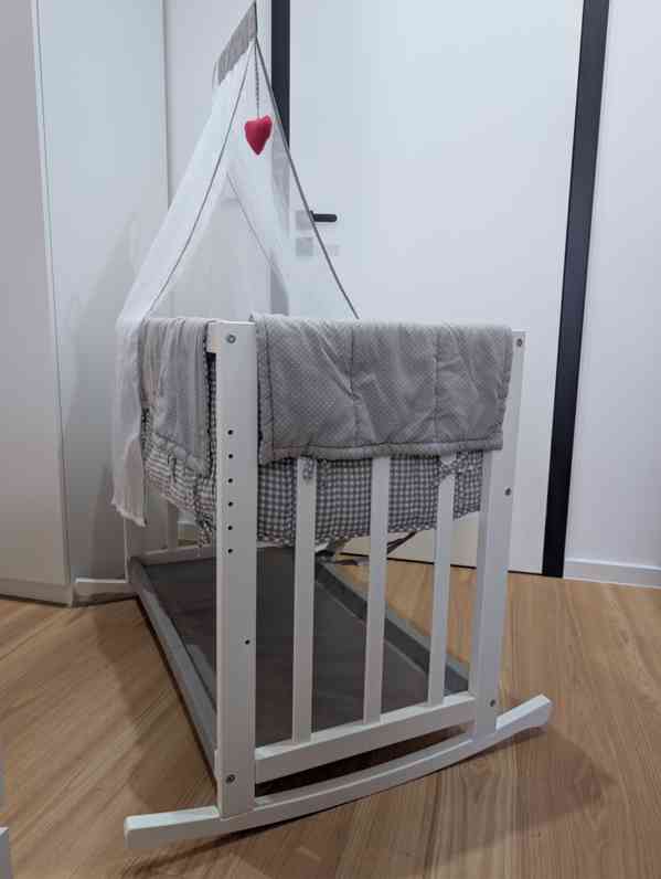 Kolébka/postýlka/lavice + monitor dechu + přídavná podložka  - foto 2