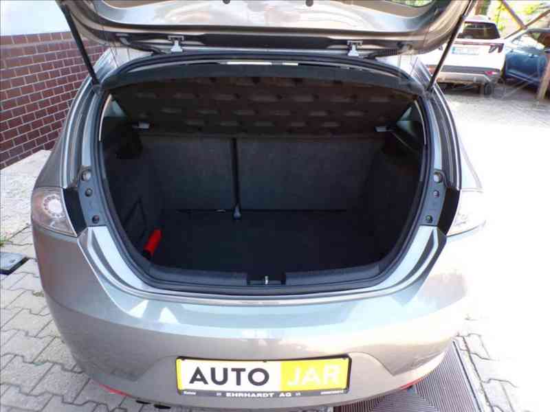 Seat Leon 1,4 TSI KLIMATIZACE-HNED ODJÍŽDÍTE - foto 11