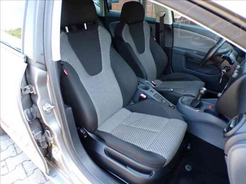 Seat Leon 1,4 TSI KLIMATIZACE-HNED ODJÍŽDÍTE - foto 14