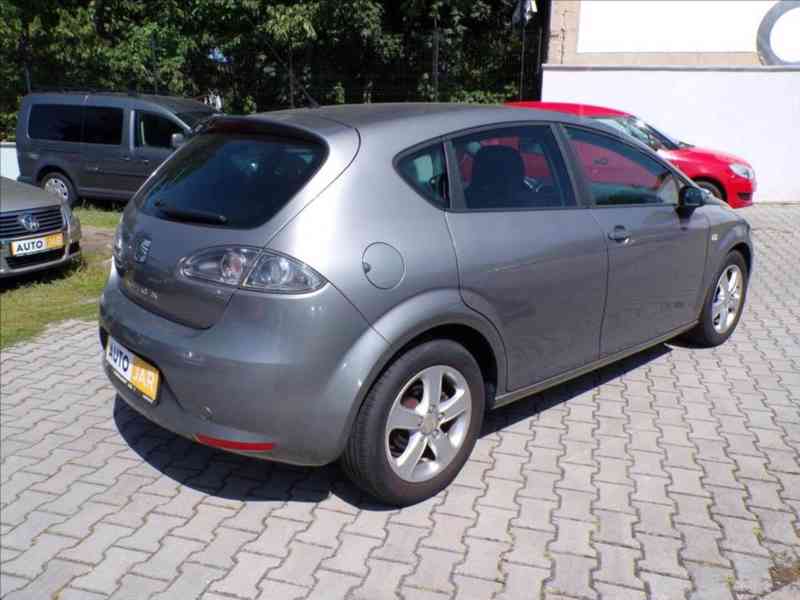 Seat Leon 1,4 TSI KLIMATIZACE-HNED ODJÍŽDÍTE - foto 3