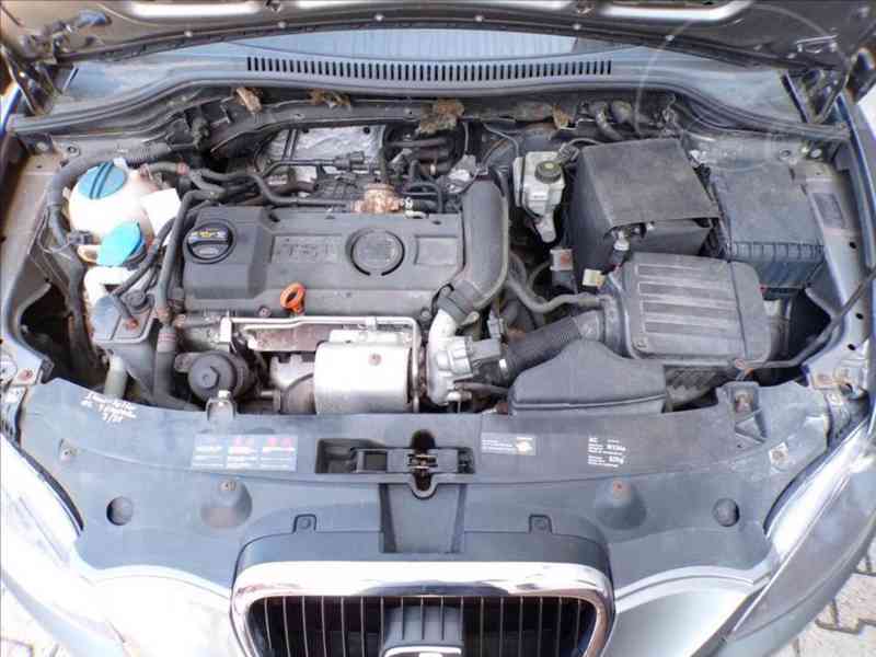 Seat Leon 1,4 TSI KLIMATIZACE-HNED ODJÍŽDÍTE - foto 19