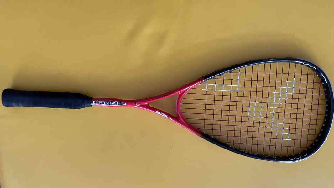 Squash raketa Viktor Inside Wave včetně obalu