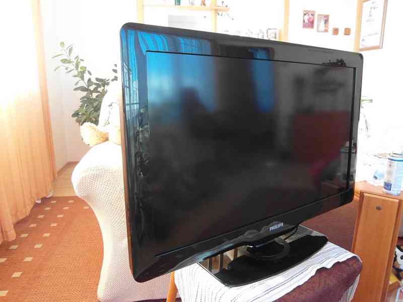 Televize Philips LCD TV 32PFL3606H/58 - foto 1