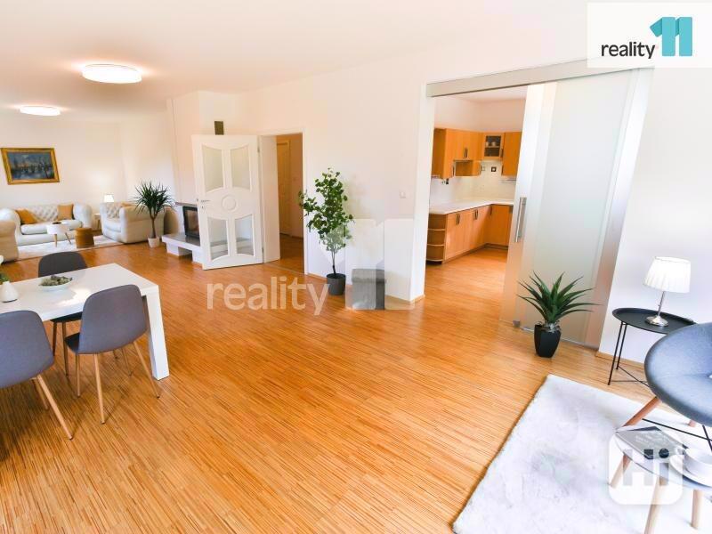 Prodej prostorného rodinného domu v krásné lokalitě, pozemek 1328m2, Praha, Křeslice - foto 7