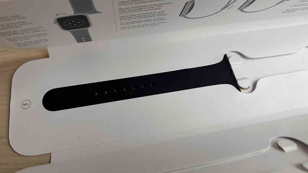 Apple Watch 7 45mm Midnight Aluminum + Sport Band - foto 2