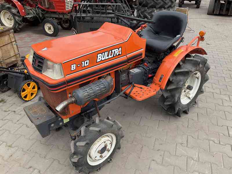 Japonský Traktor Kubota Bultra B-10, 10Hp, 4x4 - Bazar - Hyperinzerce.cz