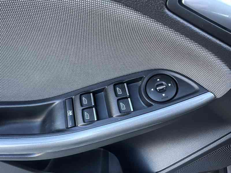 Ford Focus 1.6i 92kW/1MAJ/ESP/Top - foto 23