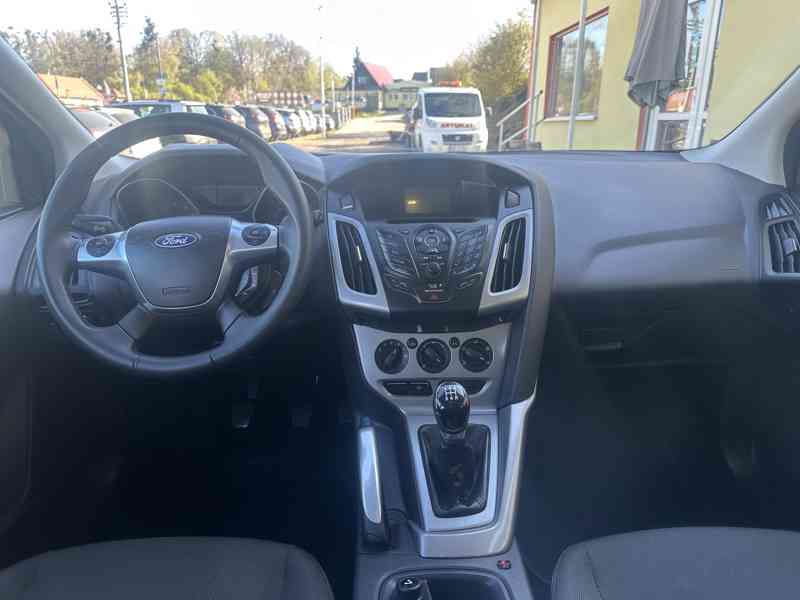 Ford Focus 1.6i 92kW/1MAJ/ESP/Top - foto 22