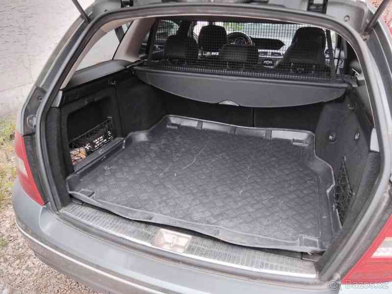 Mercedes-Benz Ostatní w 204 - foto 8