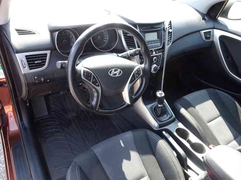 Hyundai i30 1.6i Combi r.v.2014 (88 kw) Koupeno ČR - foto 5