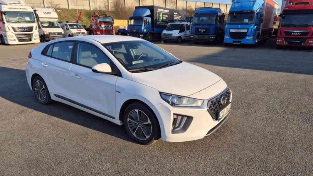 HYUNDAI IONIQ 1,6 GDI PHEV - foto 2