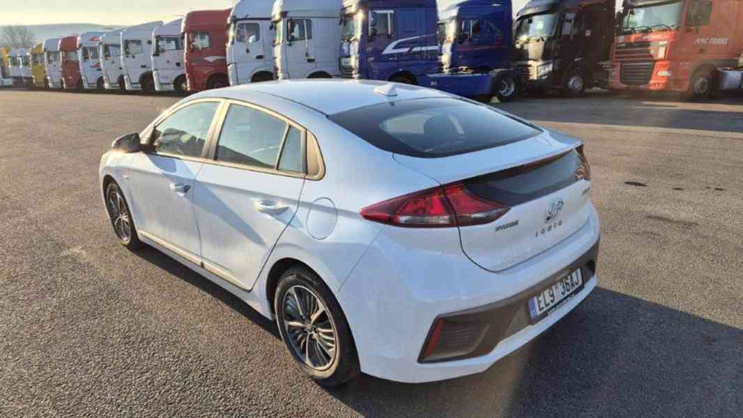 HYUNDAI IONIQ 1,6 GDI PHEV - foto 4