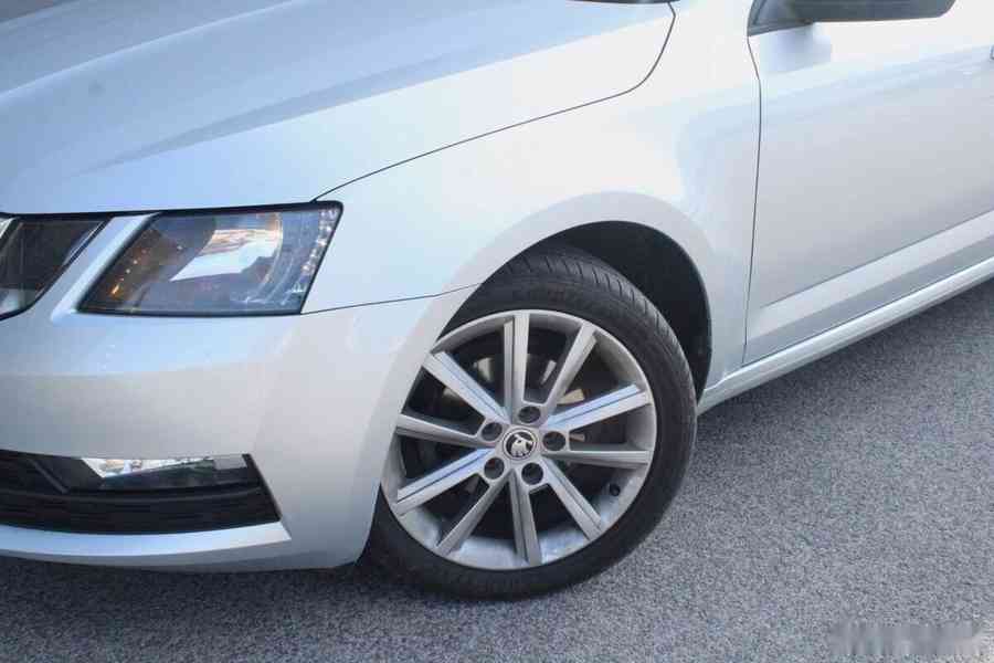 Škoda Octavia 1.6 TDI 116k Ambition EU6 - foto 9