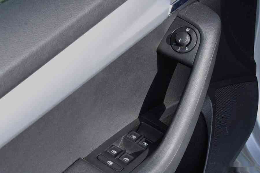 Škoda Octavia 1.6 TDI 116k Ambition EU6 - foto 11