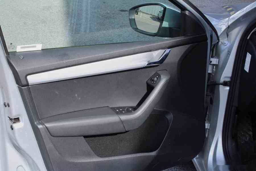 Škoda Octavia 1.6 TDI 116k Ambition EU6 - foto 10