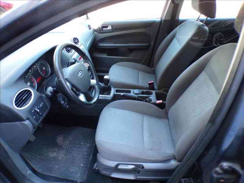 Ford Focus 1,6 16V TAŽNÉ ZAŘÍZENÍ - foto 6