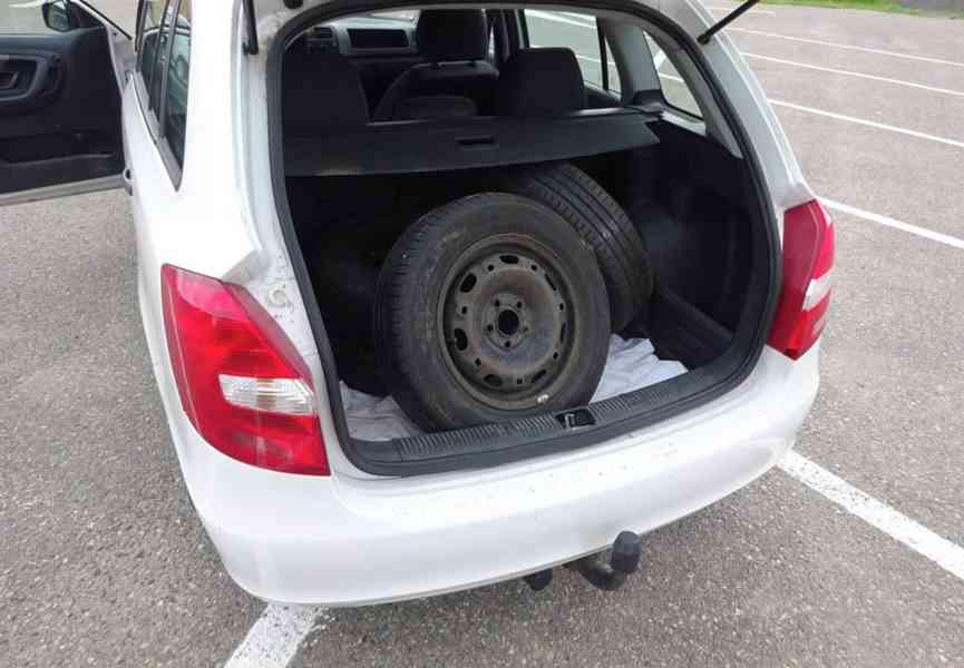 Škoda Fabia 1.4i Combi r.v.2010 (63 KW) STK 1/2028 - foto 15