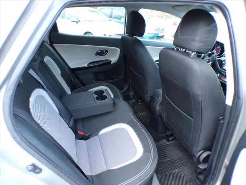Kia Cee´d 1,6 GDi - 1.MAJITEL ČR,možnost odpočtu DPH - foto 12