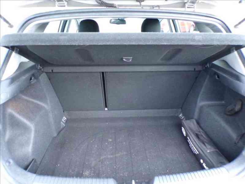 Kia Cee´d 1,6 GDi - 1.MAJITEL ČR,možnost odpočtu DPH - foto 11