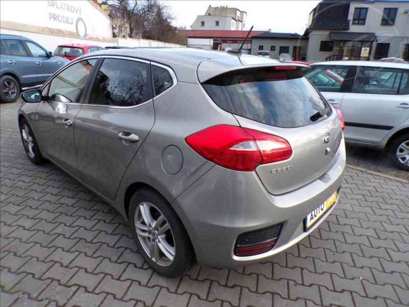 Kia Cee´d 1,6 GDi - 1.MAJITEL ČR,možnost odpočtu DPH - foto 3