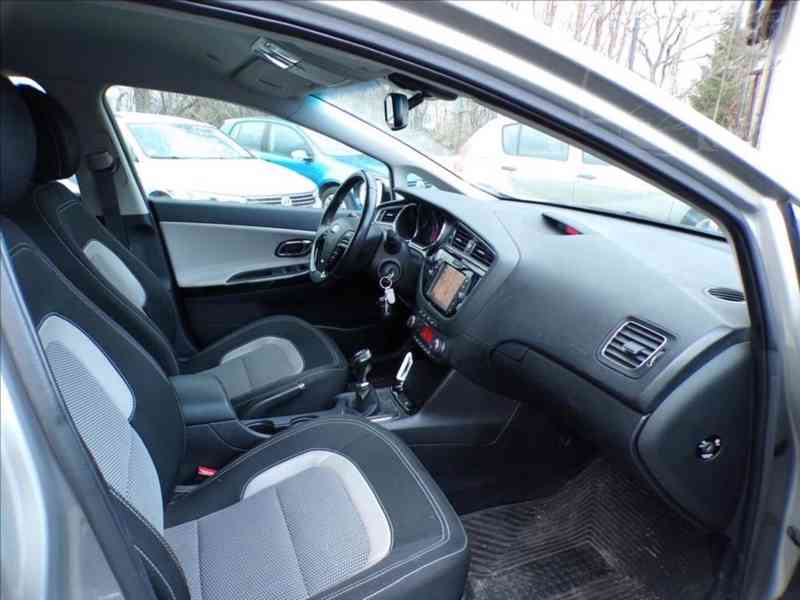 Kia Cee´d 1,6 GDi - 1.MAJITEL ČR,možnost odpočtu DPH - foto 13